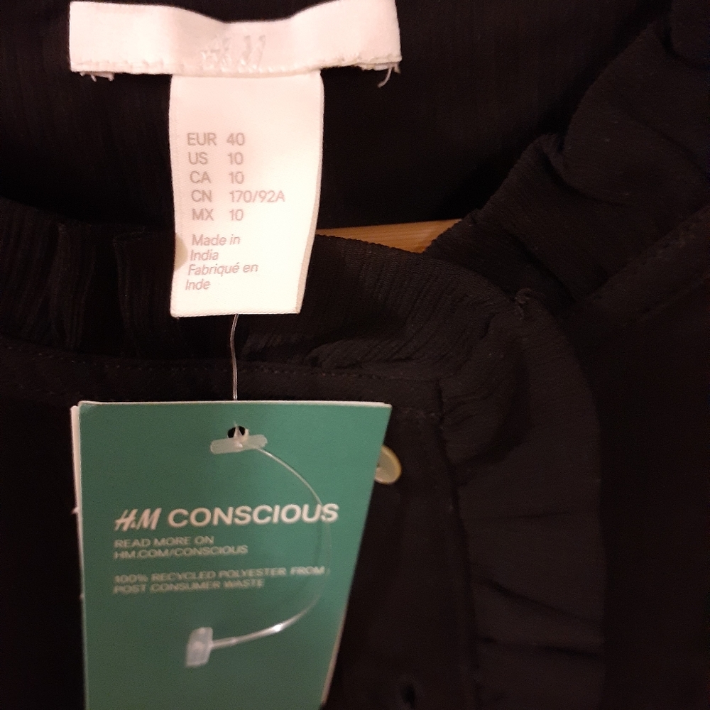 H&M Blouse - Picture 4 of 4